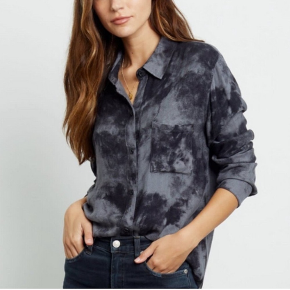 Rails • Hunter Charcoal Tie Dye Button Down Shirt - Picture 2 of 11